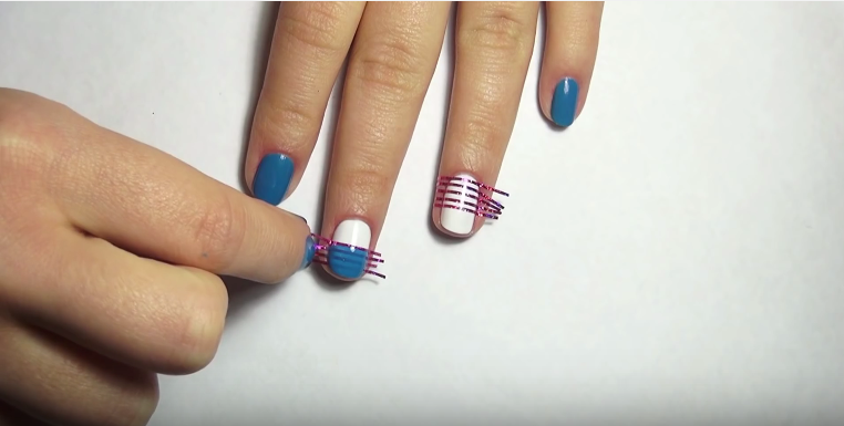 create zebra striped nails