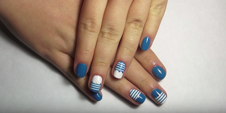 striped nail art is done
