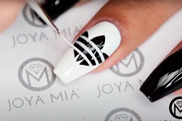 mini Ramen wassen Vervolgen Adidas Nails Design: How to Make Step by Step